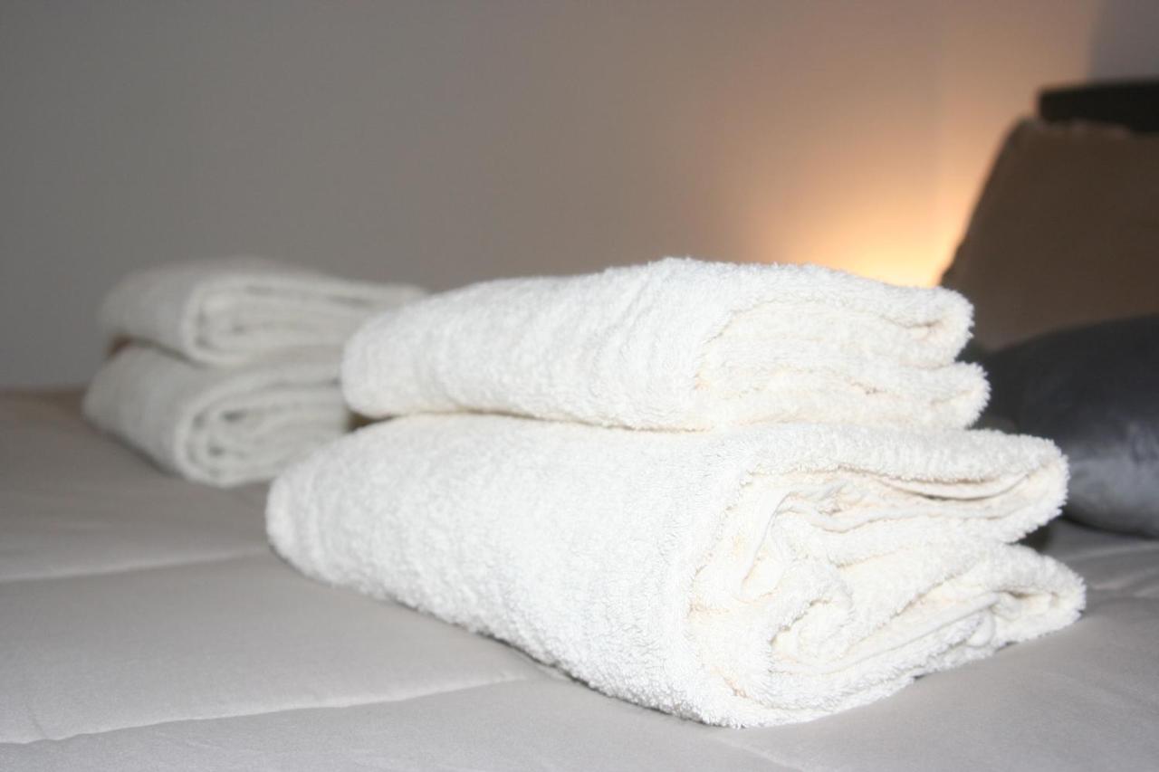 Epicuro Guest House Somma Lombardo Bagian luar foto
