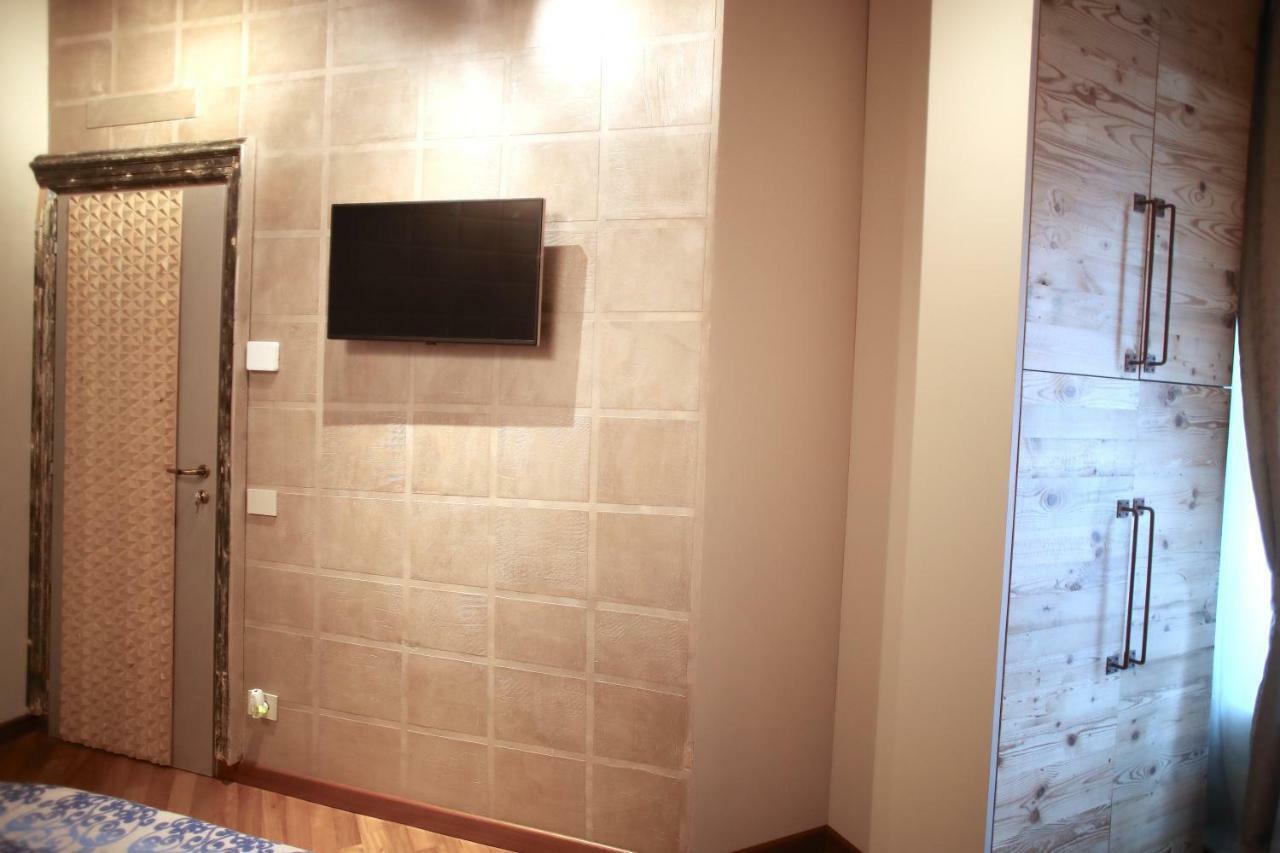 Epicuro Guest House Somma Lombardo Bagian luar foto