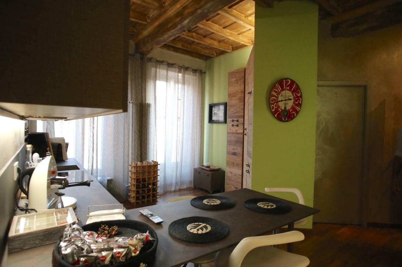 Epicuro Guest House Somma Lombardo Bagian luar foto